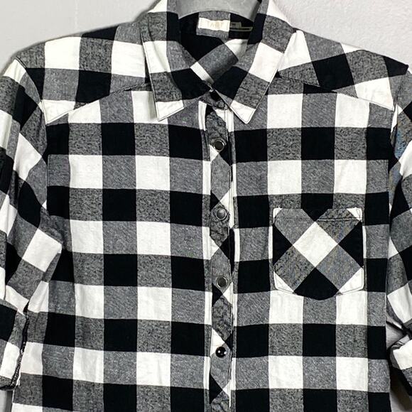 Tart Plaid Flannel Pearl Snap Shirt SZ Medium Black White Buffalo Check Western - Picture 8 of 10